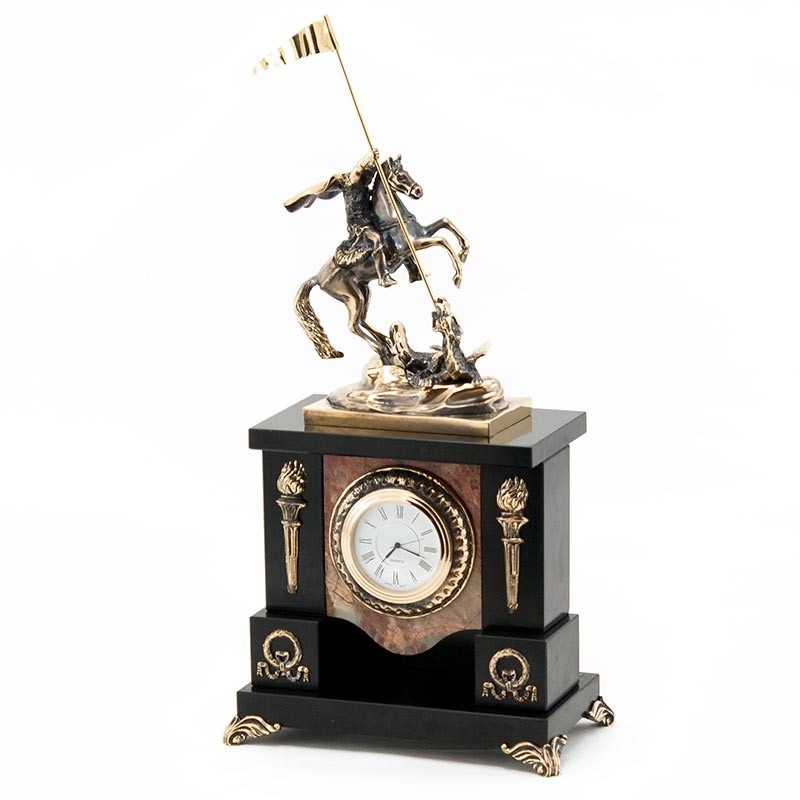 Классические часы в гостиную, каминные камень / бронза "Георгий Победоносец"  яшма 005000