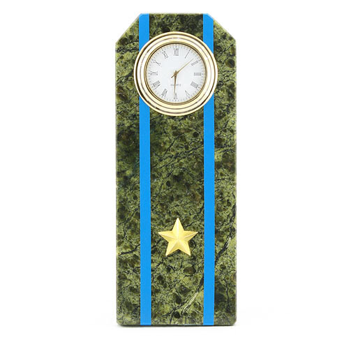  Настольные часы в гостиную "Погон майор ВВС, ВКС, ВДВ" камень змеевик 003175