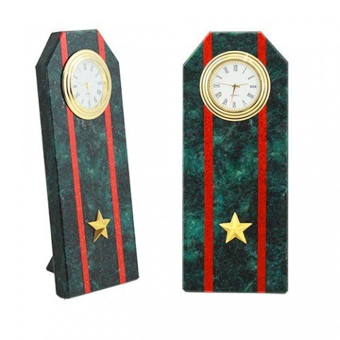  Настольные часы в гостиную "Погон майор" камень змеевик 003167