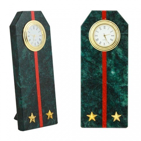  Настольные часы в гостиную "Погон лейтенант" камень змеевик 003166