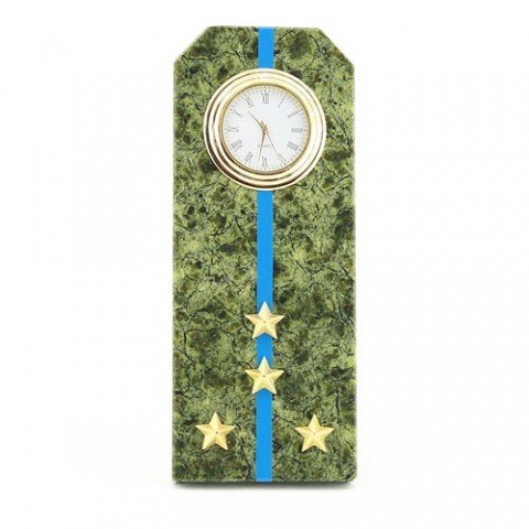  Настольные часы в гостиную "Погон капитан ВВС, ВКС, ВДВ" камень змеевик 003174
