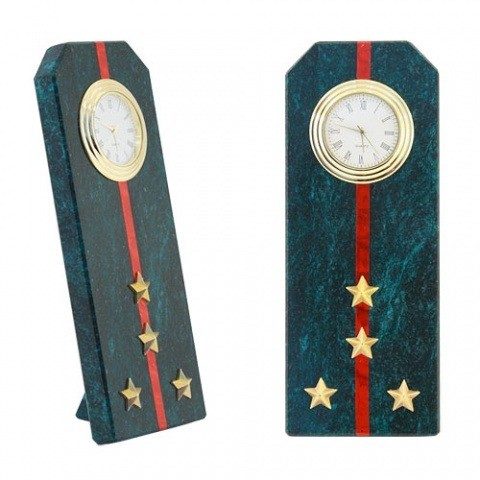 Настольные часы в гостиную "Погон капитан" камень змеевик 003165