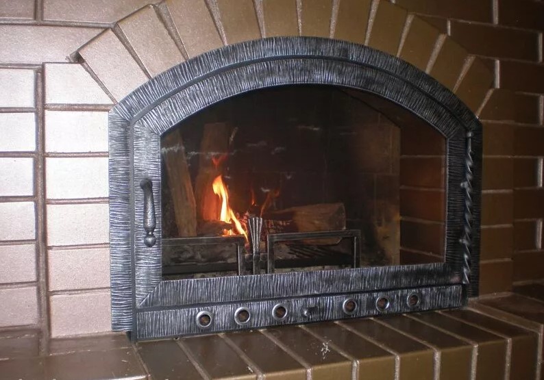 Дверца для печи/камина с огнеупорным стеклом кованая одностворочная