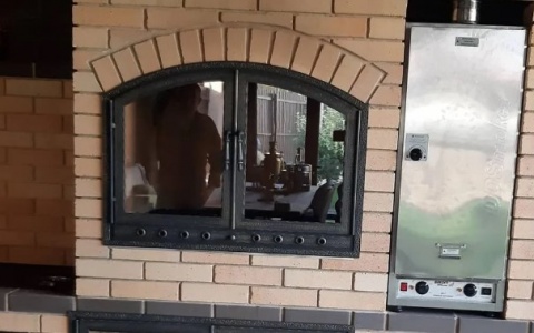 Дверца для печи/ камина с термостеклом прямая, арочная кованая