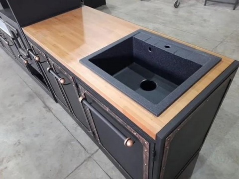 мангальная зона с мойкой