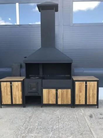 летняя кухня с мангальной зоной