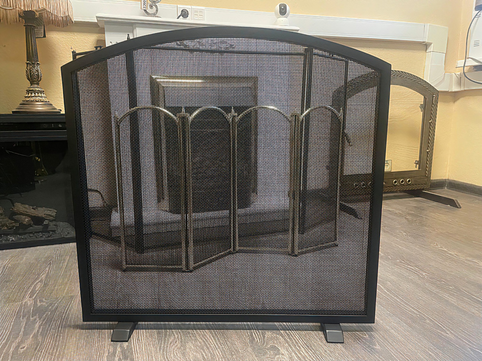 Защитный экран для камина 690x690 мм