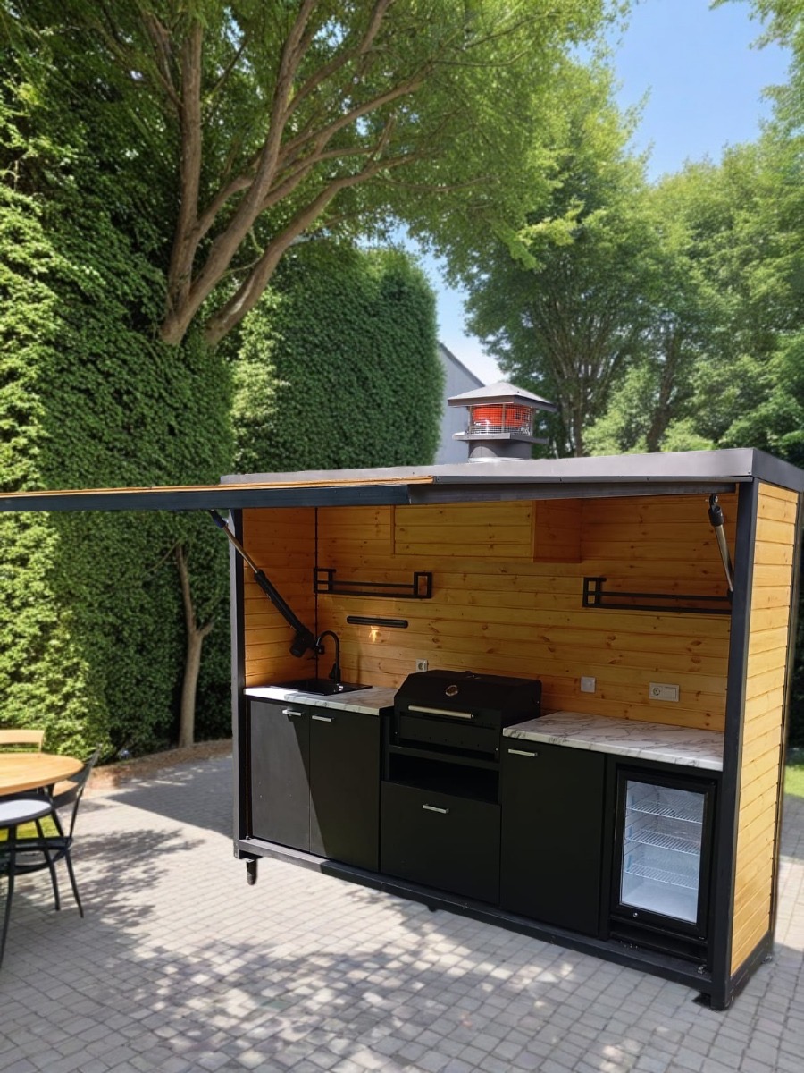 Мангальная зона под крышей